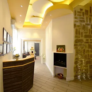 *** Bed & Breakfast *1*7*4* Via Roma Italy